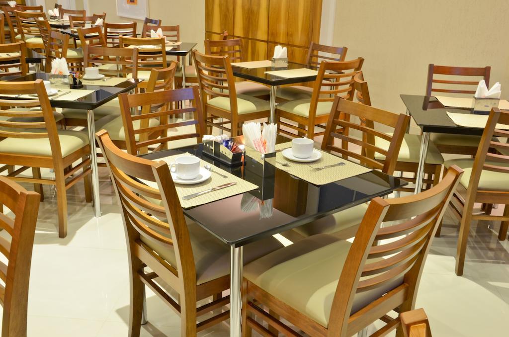 Capri Hotel Duque de Caxias Ngoại thất bức ảnh